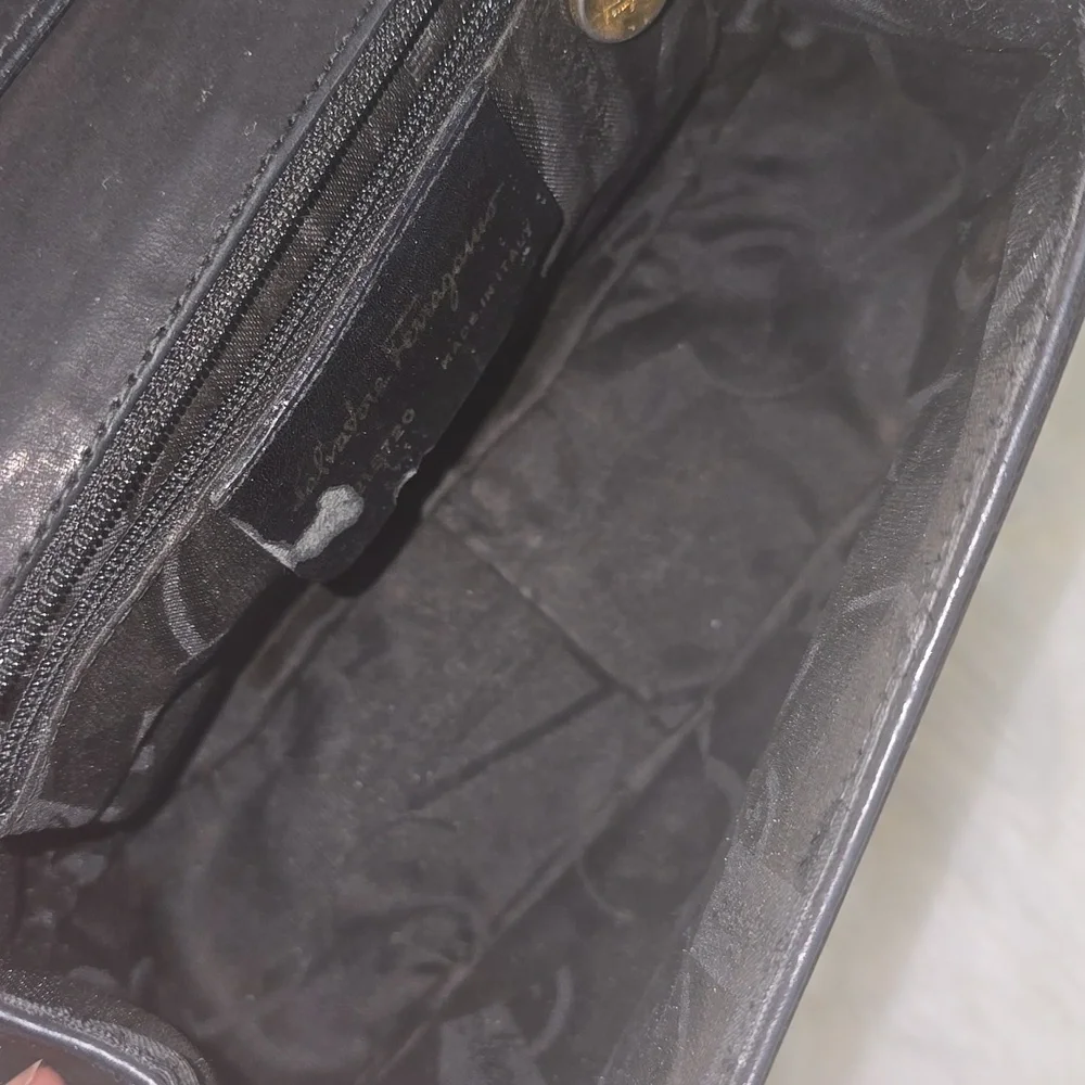 Salvatore‎ Ferragamo Black Leather Crossbody Bag